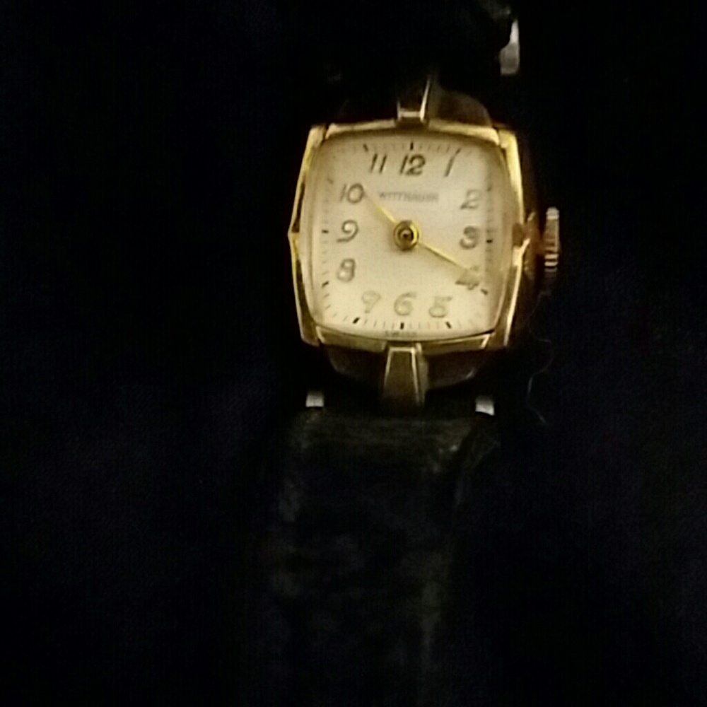 Rare Vintage 10k G.F Wittnauer Leather band Watch